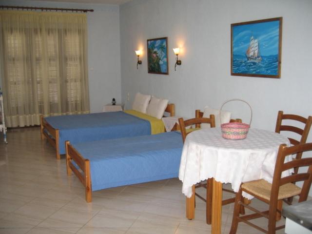 Aris Junior Studio & Apartments Neo Klima Habitación foto